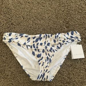 NWT LA BLANCA Women’s Swim Bottom Size 14 Tropical Print White/blue/Tan/silver